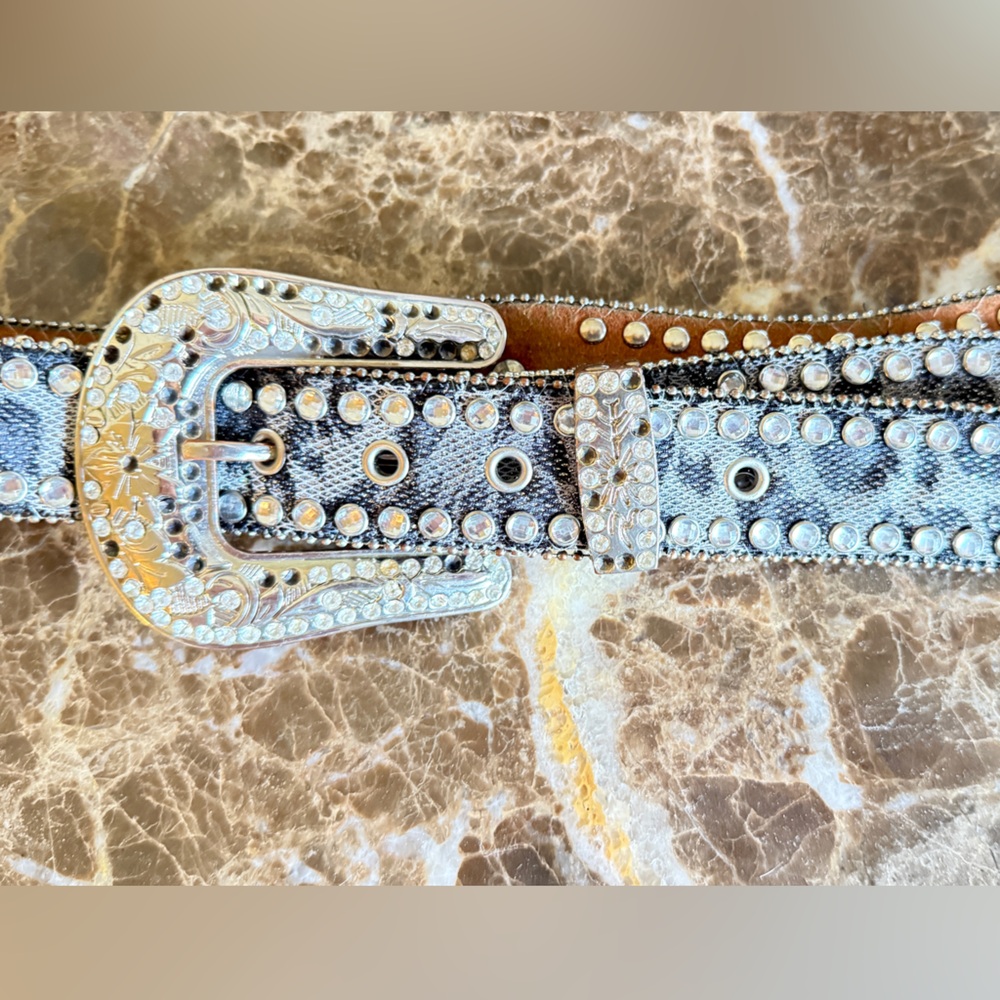 Blazin Roxx women’s  Studded Animal print rhinestone  Belt w/ Rhinestone Buckle